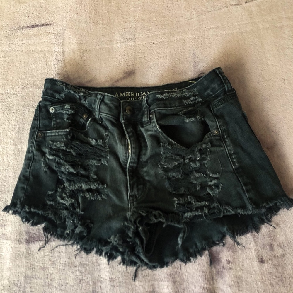 VINTAGE HIGH RISE AMERICAN EAGLE RIPPED SHORTS✨